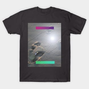 Footprints on the sand T-Shirt